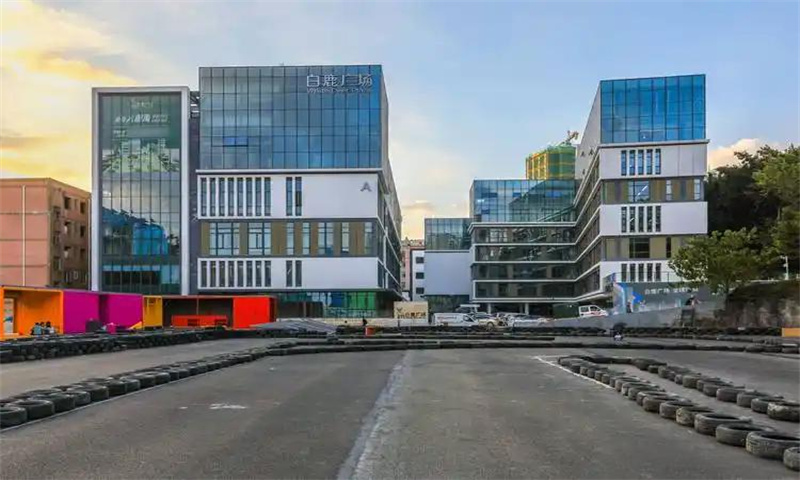 新闻稿：深圳市宝安区白鹿——企业成长的新引擎