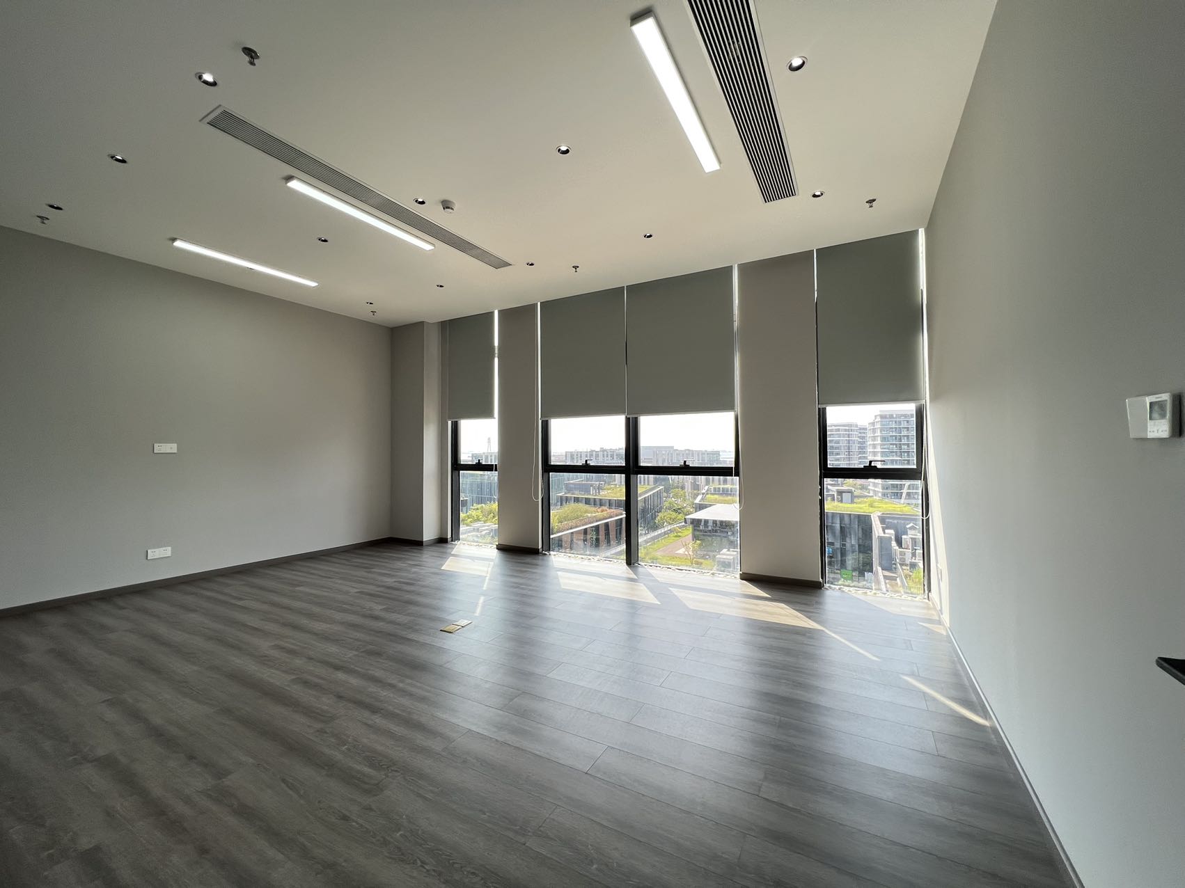 深圳市宝安区会展南岸广场新闻稿